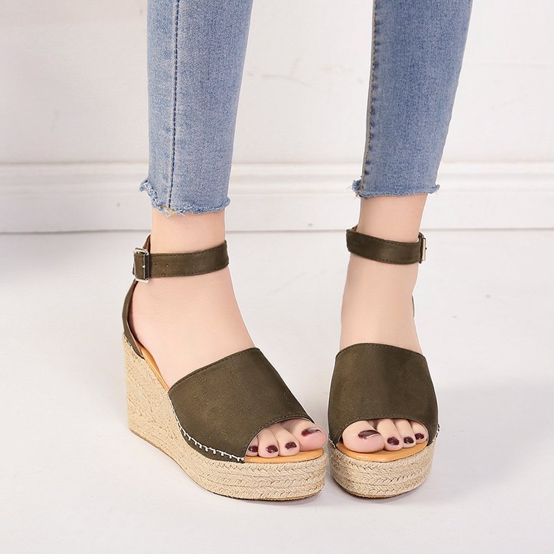 Sasha Buckled Peep-Toe Sandals – Chunky, Cool & Effortless