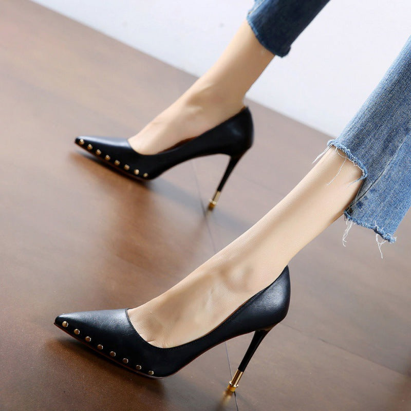 Nova Rivet Heelless Pumps – Defy Gravity in Style