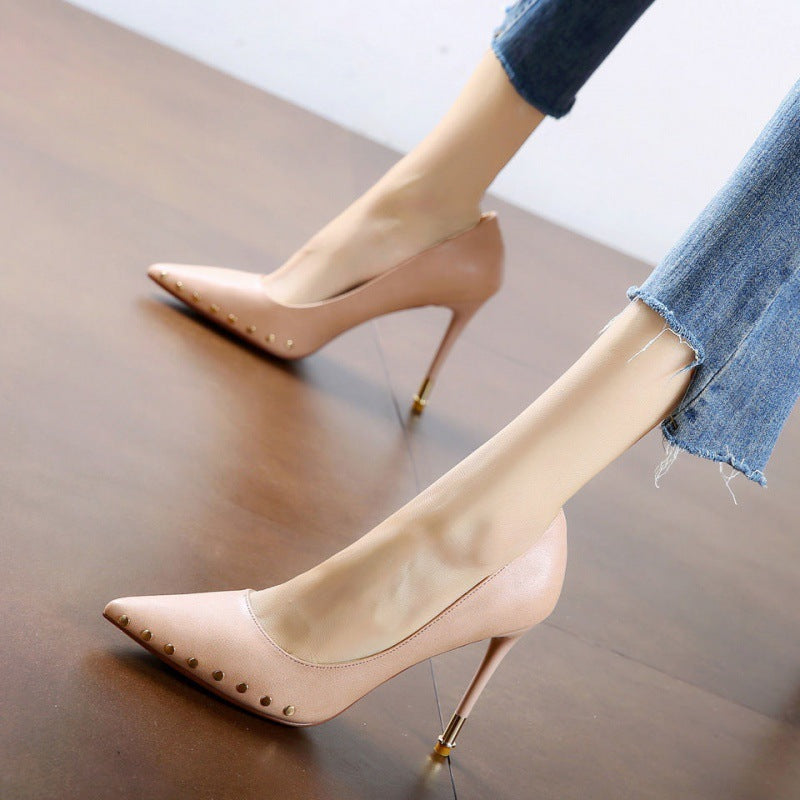 Nova Rivet Heelless Pumps – Defy Gravity in Style